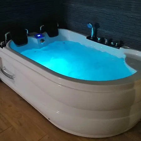 Loft Romantique Avec Privatif - Noctambulles * Hyères